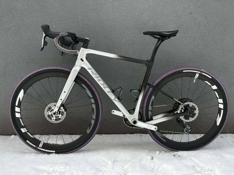 Gravel kolo Ridley Kanzo Adventure Custom Fade vel. S Sram XX1 AXS / Sram Force AXS, Zipp, Hope 