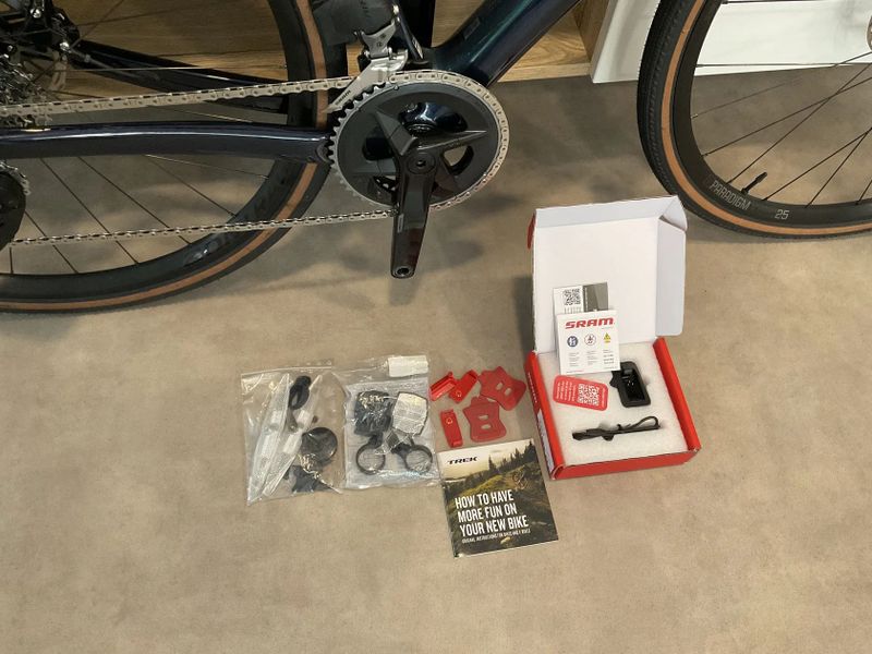 Trek DOMANE SL6 gen4,SRAM Rival etap AXS vel.58