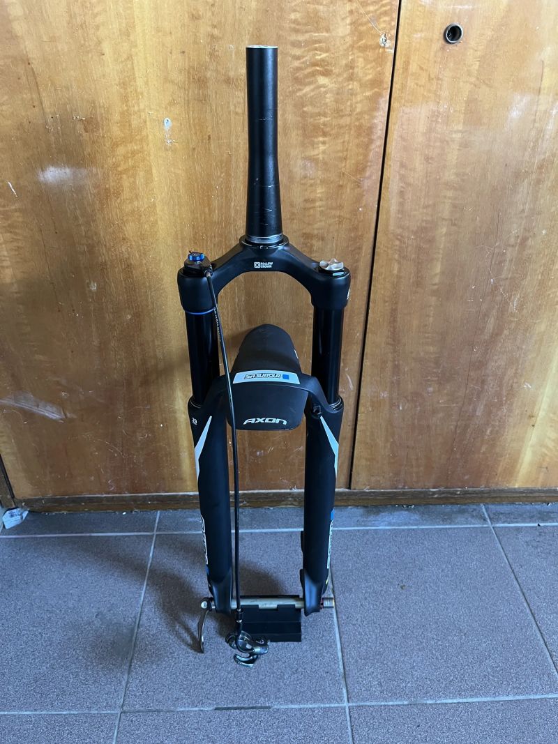 SR Suntour Axon