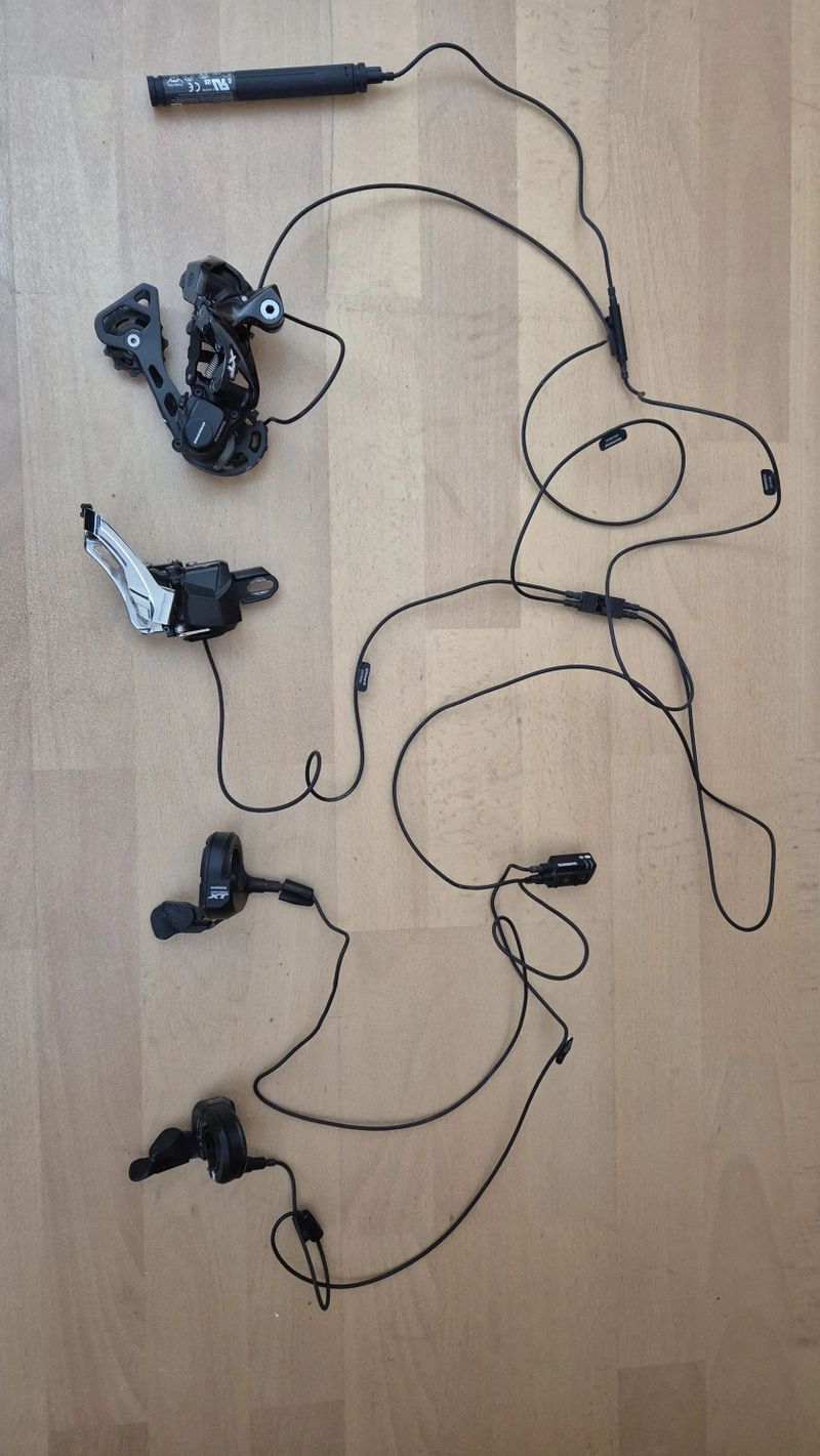 Řazení 2x11 di2 Shimano XT