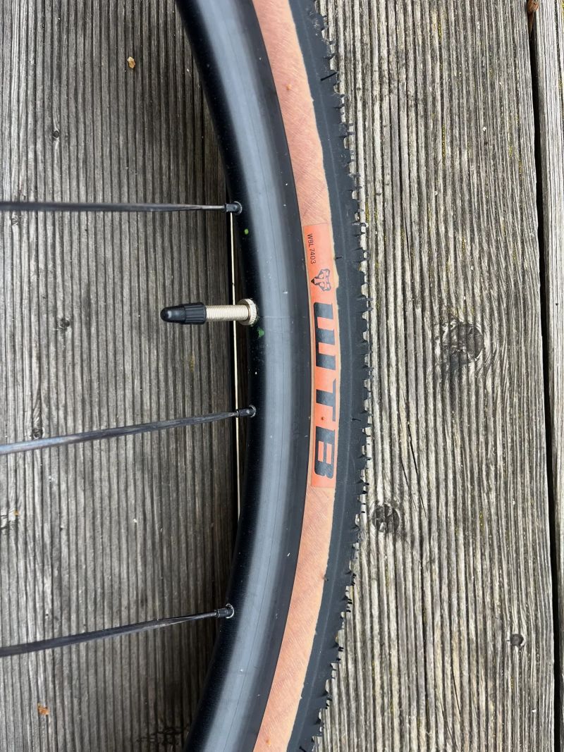 Gravel pláště WTB Resolute TCS Light 42x700