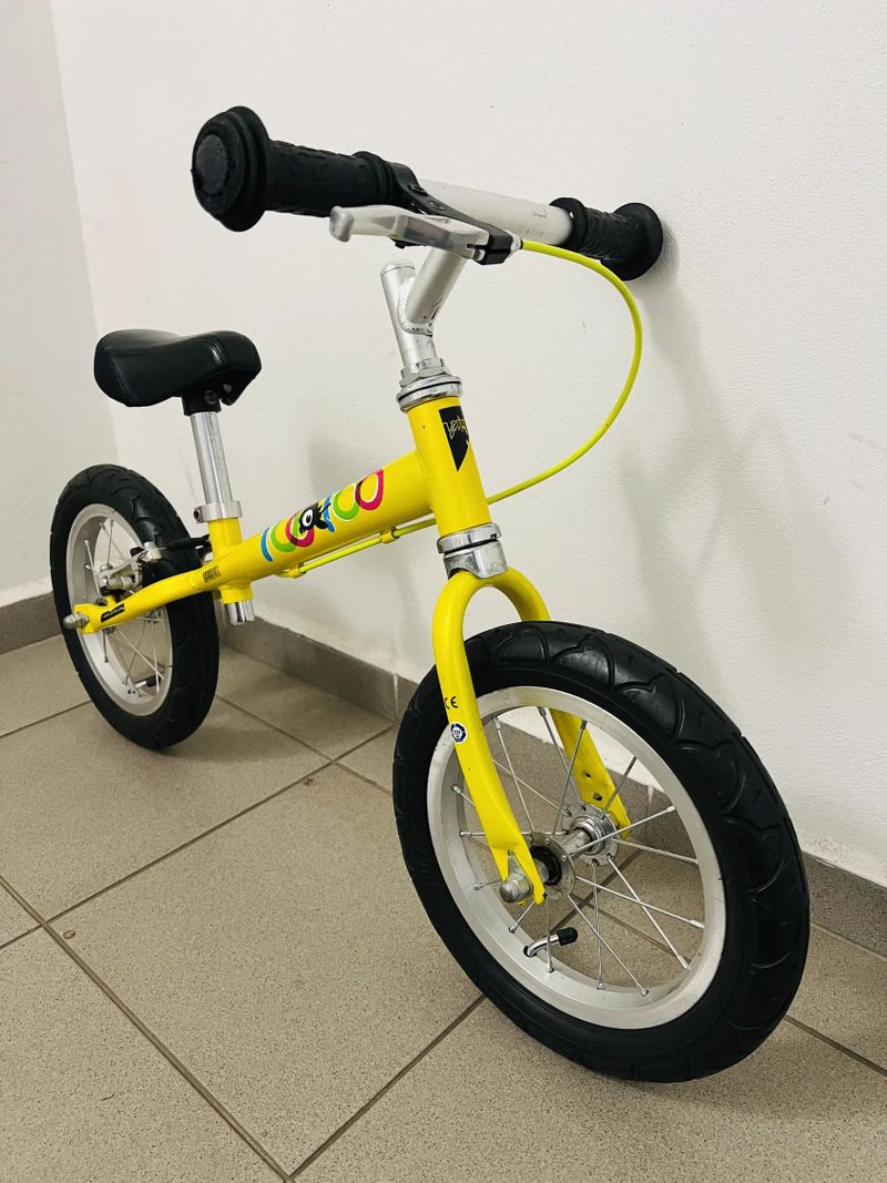 Odrážedlo Yedoo Too Too C ( PC: 1.995kč ) žlutá metalíza