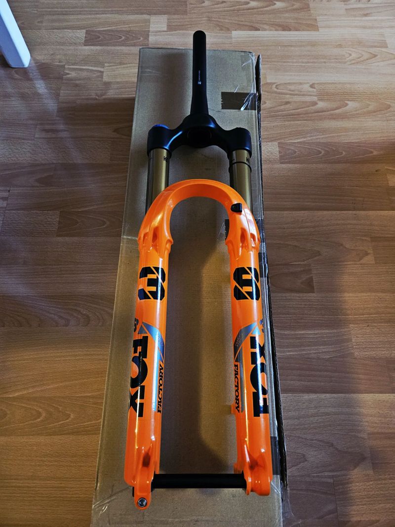 Nová Fox Float 38 Factory Fit Grip2 VVC Evol Kashima 160mm 29" Orange