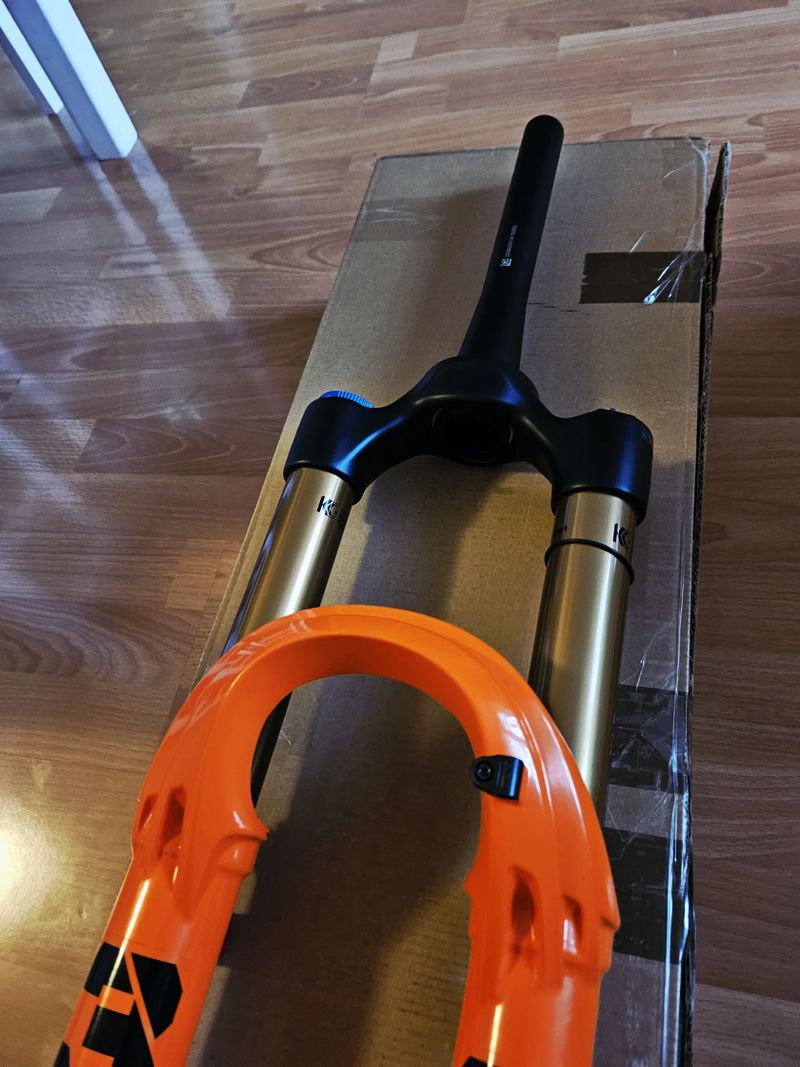 Nová Fox Float 38 Factory Fit Grip2 VVC Evol Kashima 160mm 29" Orange