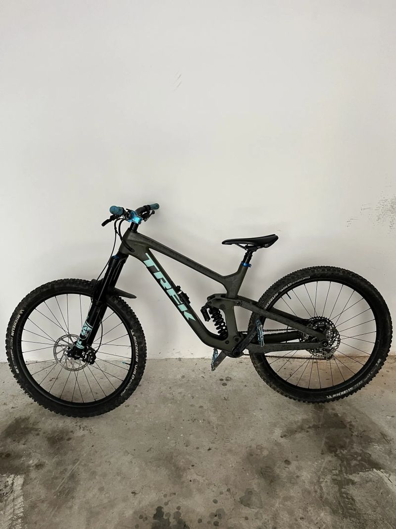 Trek Slash 9.7