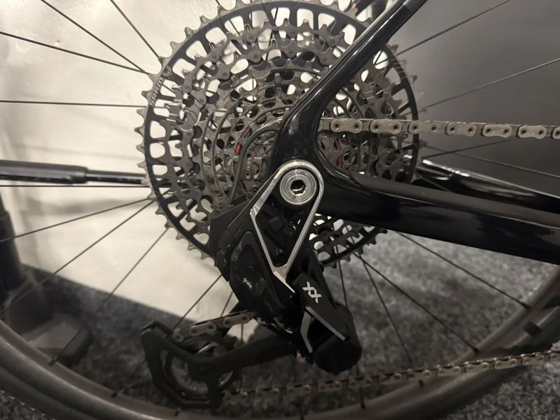 CUBE NUROAD HYBRID C:62 SLT 400X GRAVEL KARBON 709km 2025 vel. XL