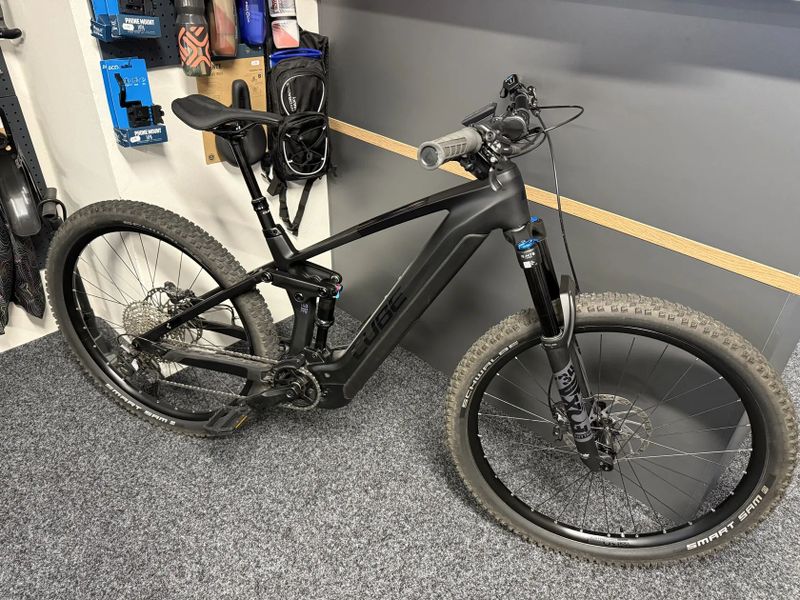 CUBE Stereo Hybrid 140HPC SLX 750 vel.M 2023 411KM KARBON