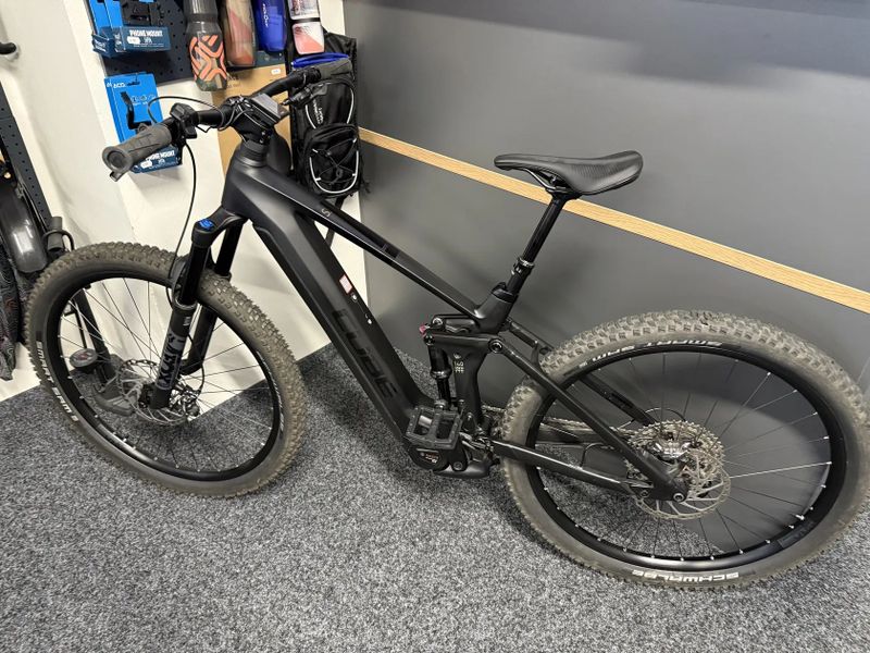 CUBE Stereo Hybrid 140HPC SLX 750 vel.M 2023 411KM KARBON