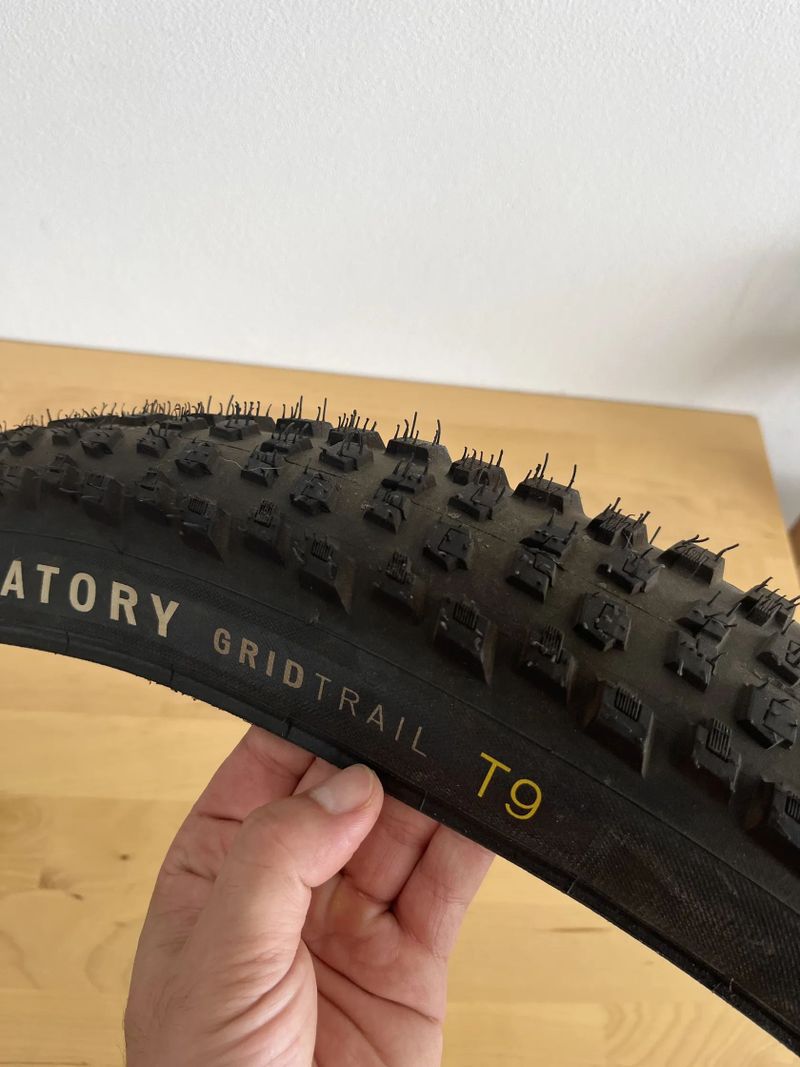 Nové pláště Specialized Purgatory 29x2,4, 1x Grid T7 a 1x Grid Trail T9