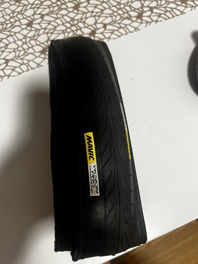 Mavic - 2x Silniční pláště 700x25c 25-622 