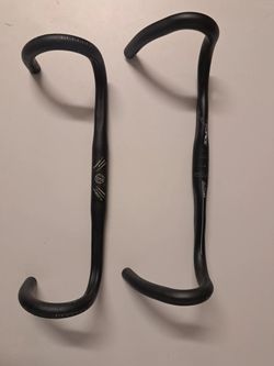 Silniční/gravel řídítka 44cm