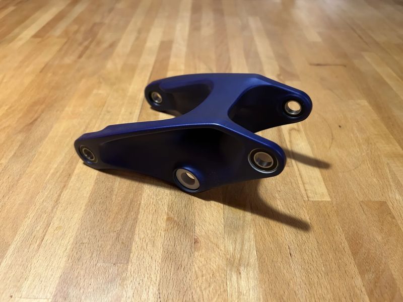 prodám NOVÉ vahadlo TREK Slash GEN5 vč. ložisek