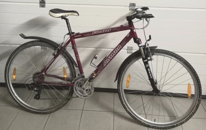 Author Stratos 20/L velmi zachovalý