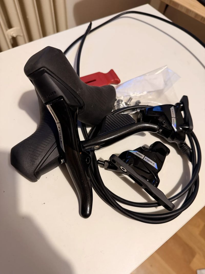 Sram Froce d2 AXS eTap paky + trmeny