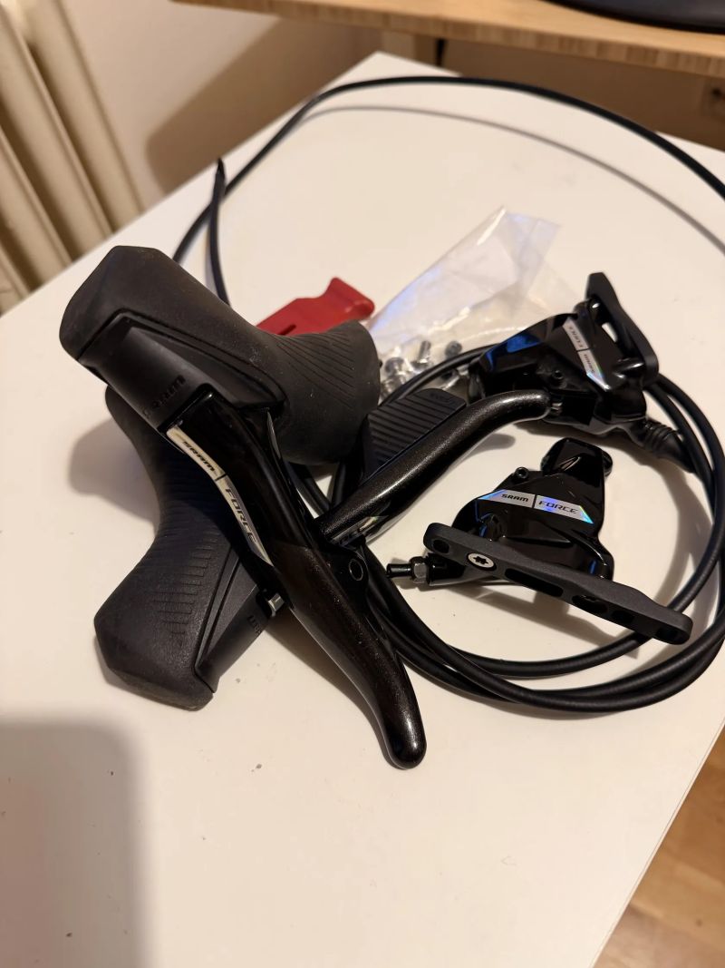 Sram Froce d2 AXS eTap paky + trmeny