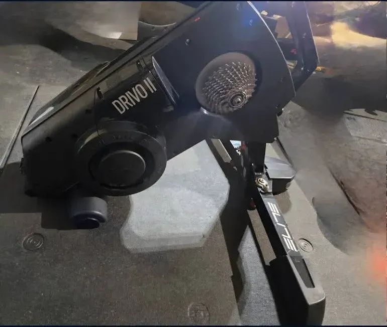 Elite Drivo II – Vlajková loď s laboratorní přesností