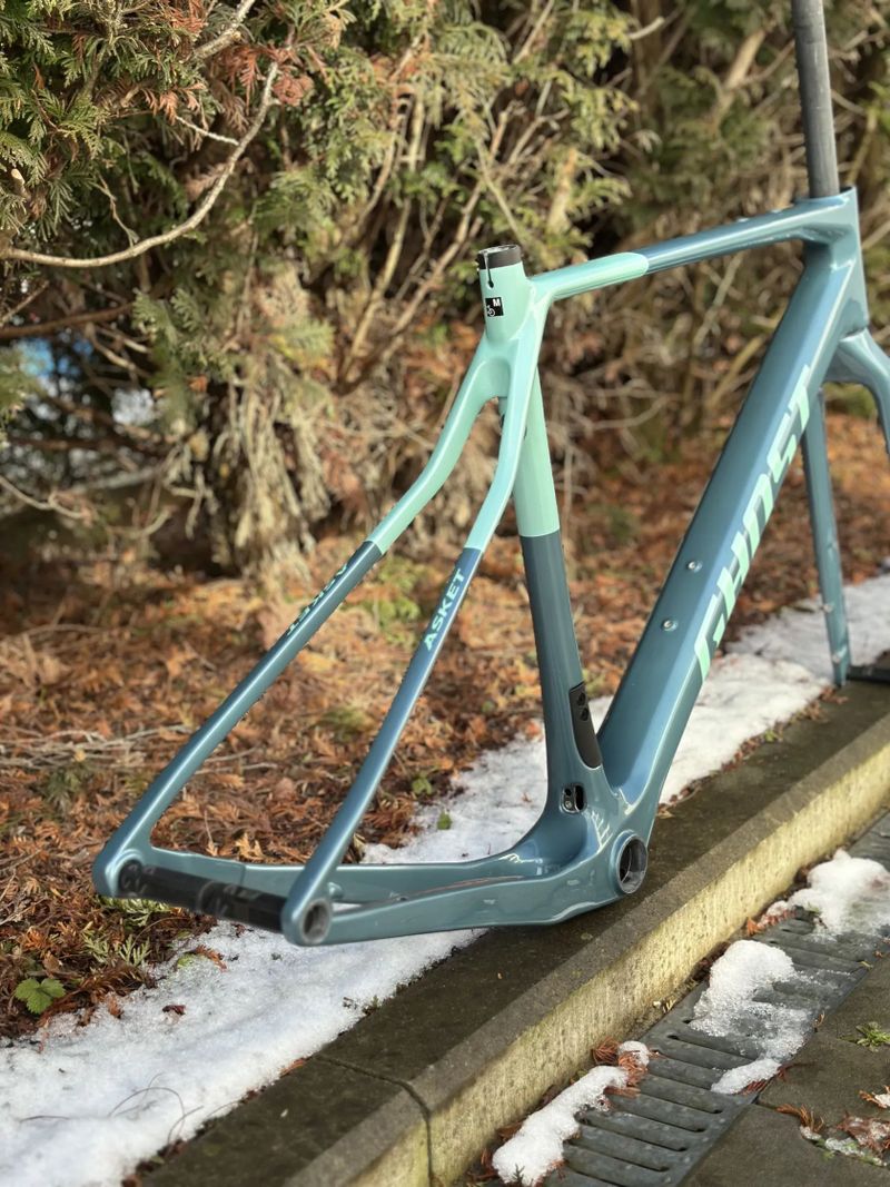 Rámová sada GHOST Asket CF X - M