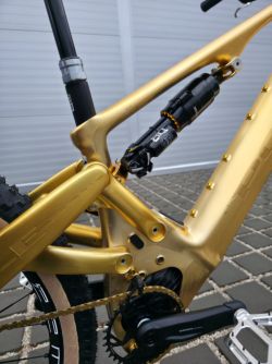 Elektrokolo Pole Voima Enduro Gold 29" velikost M/L / SRAM X0 Transmission / Jediné na prodej v EU
