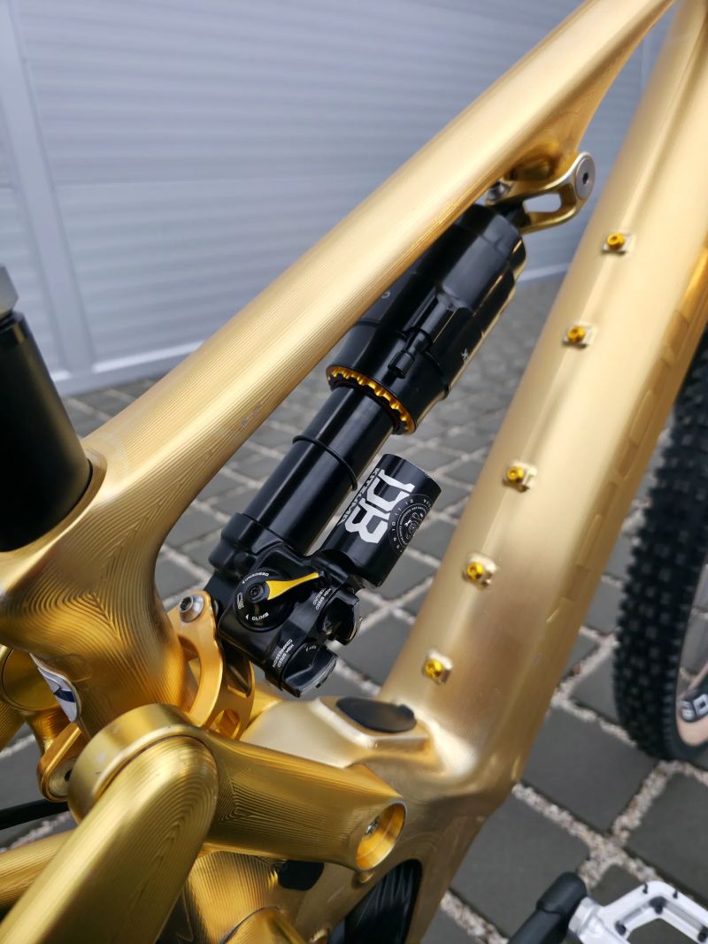 Elektrokolo Pole Voima Enduro Gold 29" velikost M/L / SRAM X0 Transmission / Jediné na prodej v EU