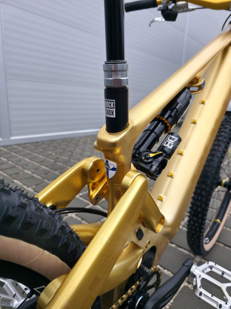 Elektrokolo Pole Voima Enduro Gold 29" velikost M/L / SRAM X0 Transmission / Jediné na prodej v EU