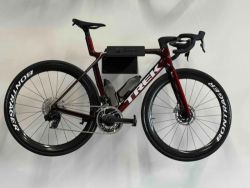 Trek MADONE SLR 9 RED AXS VELIKOST M/L 56