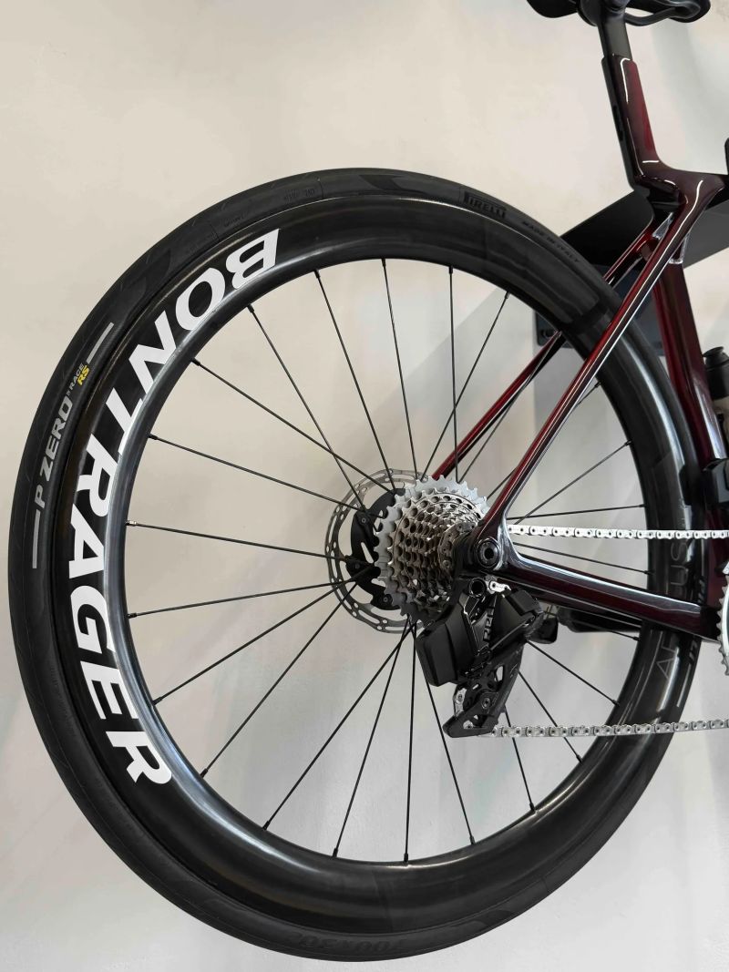 Trek MADONE SLR 9 RED AXS VELIKOST M/L 56