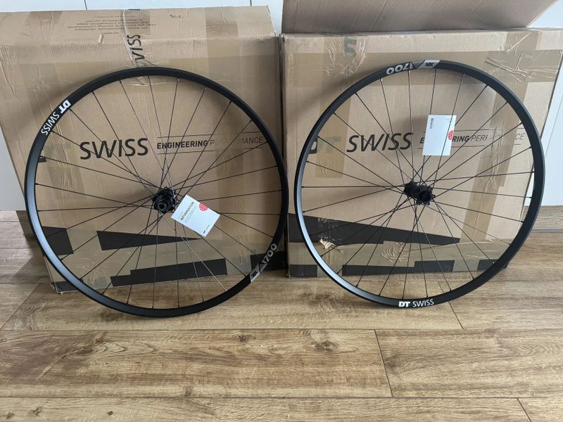 29" kola DT Swiss XR 1700 Spline