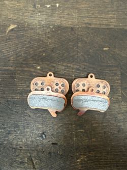 Destičky Maven, Code 