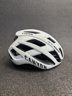 ABUS AIRBREAKER | VELIKOST 51–55 CM | NOVÁ