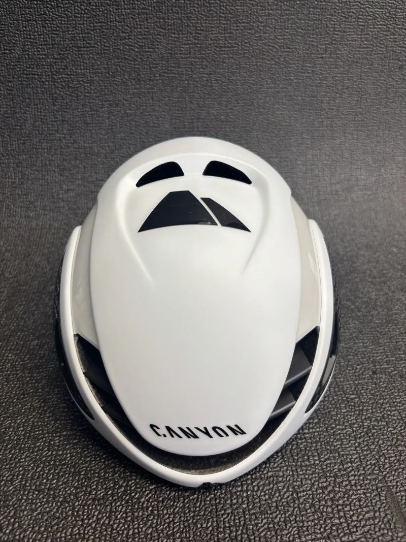 ABUS AIRBREAKER | VELIKOST 52–58 CM | NOVÁ