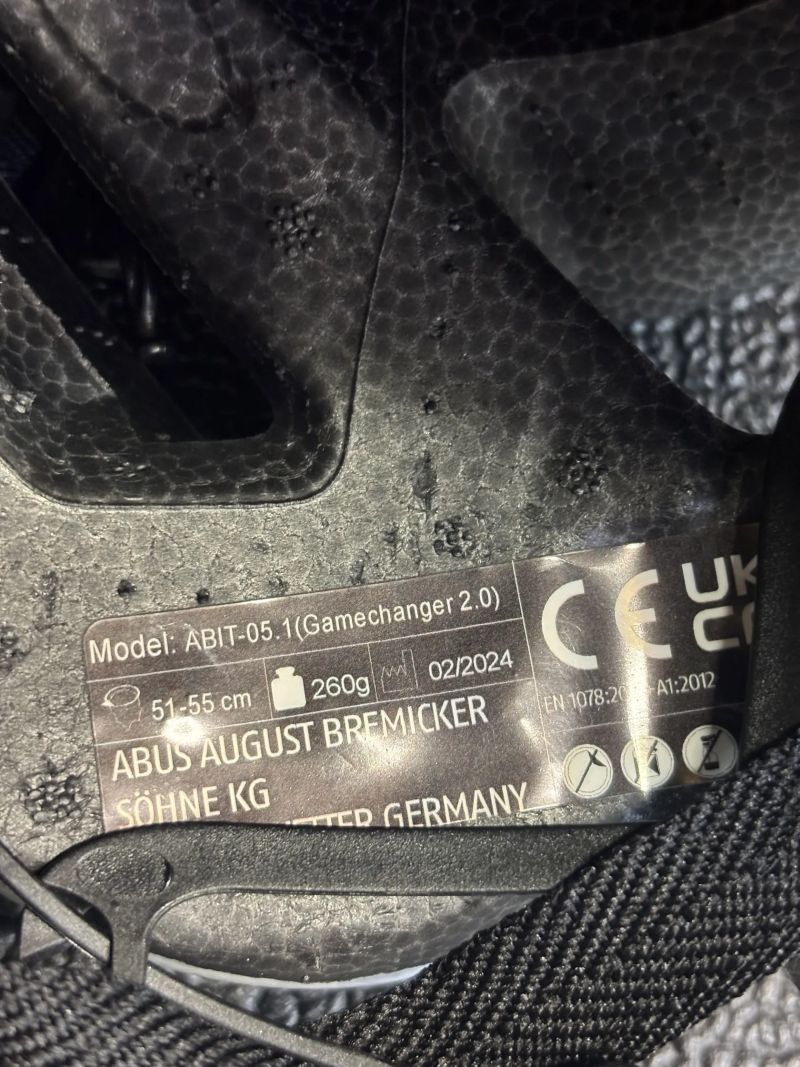 ABUS GAMECHANGER 2.0 | VELIKOST 51–55 CM | NOVÁ
