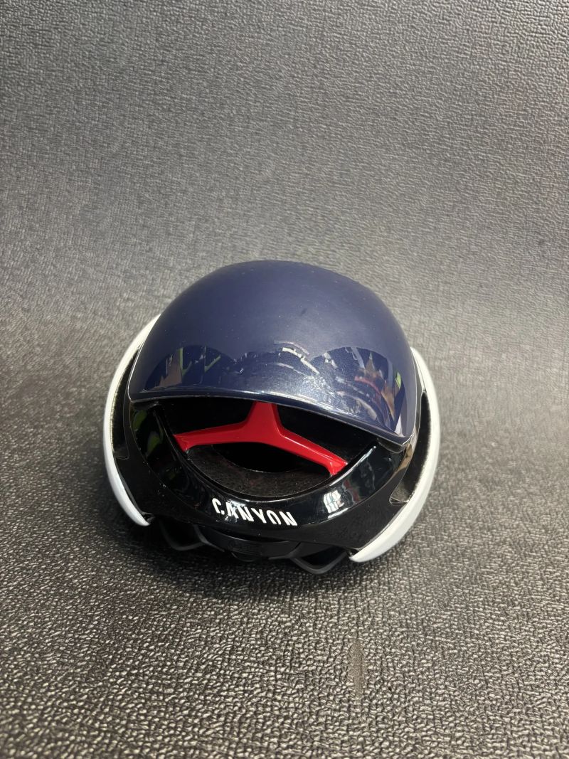 ABUS GAMECHANGER | VELIKOST 51–55 CM | POUŽITÁ