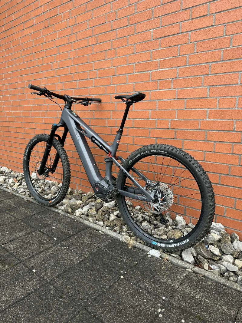 Bosch Cube Stereo Hybrid one44 hpc slx 800wh velk. XL