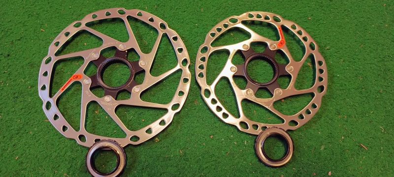 Shimano SM-RT64 sundané z nového kola