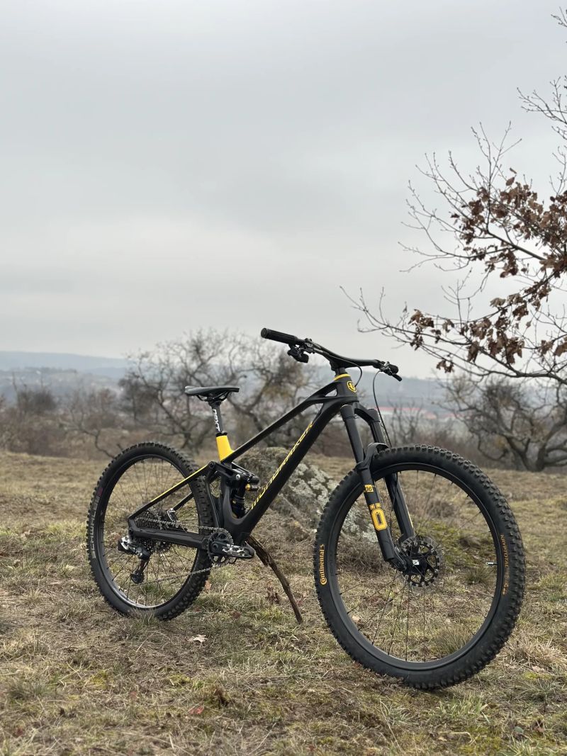 Mondraker Foxy Carbon XR – 2023 | PC: 240k