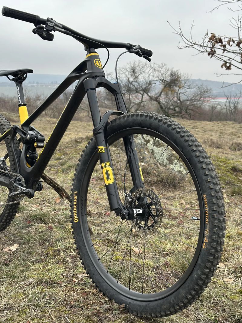 Mondraker Foxy Carbon XR – 2023 | PC: 240k