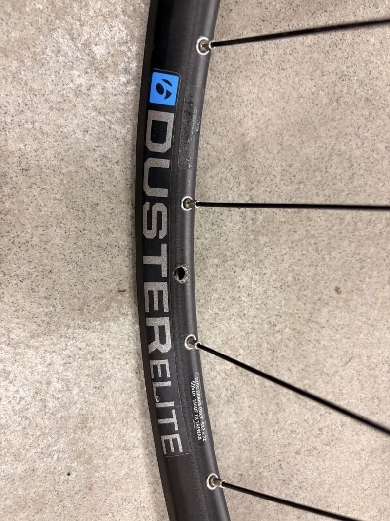 Bontrager přední kolo