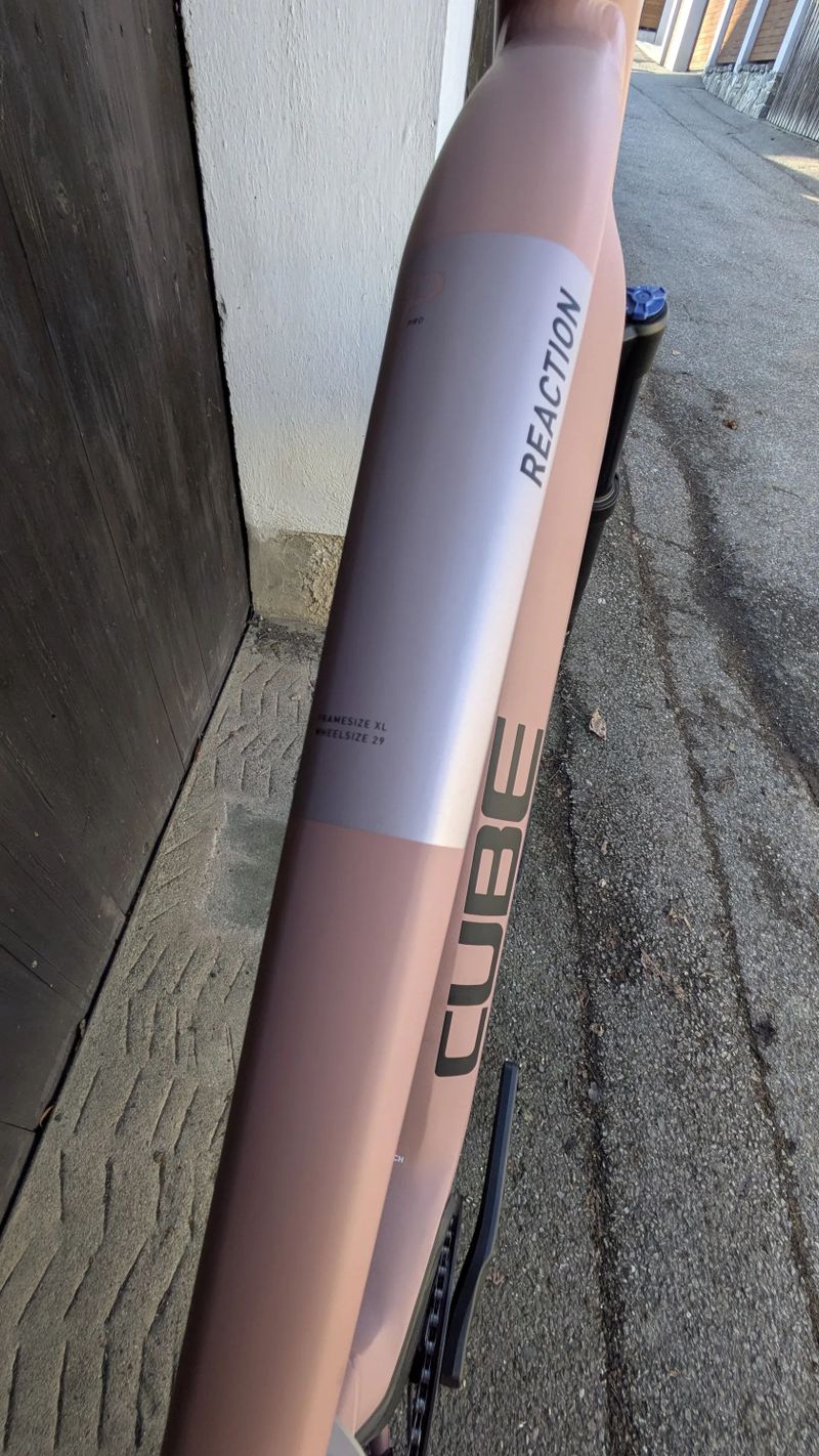 Cube Reaction Hybrid Pro vel.XL