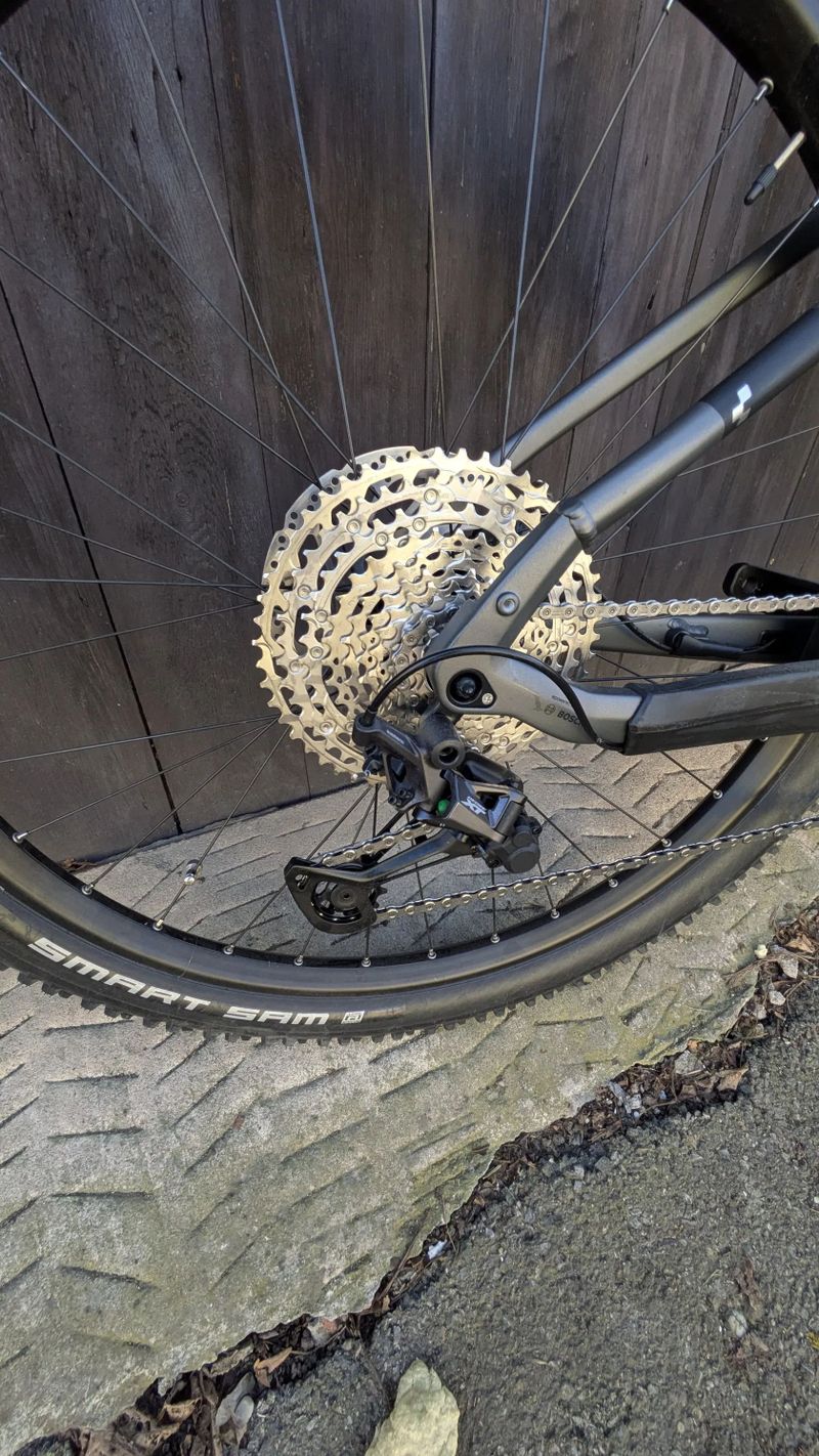 Cube Reaction Hybrid Race vel.XL