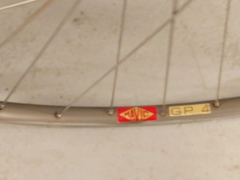 Mavic GP4 náboje Campagnolo