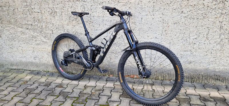 Trek Slash 8