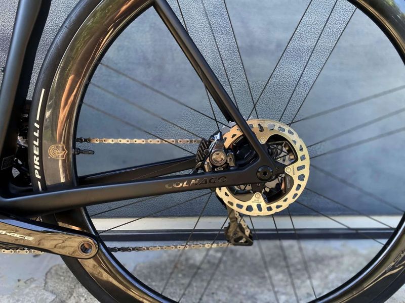 Colnago C68 Disc + Dura-Ace Di2 + Bora Ultra 45 (ZÁNOVNÍ, vel. L)