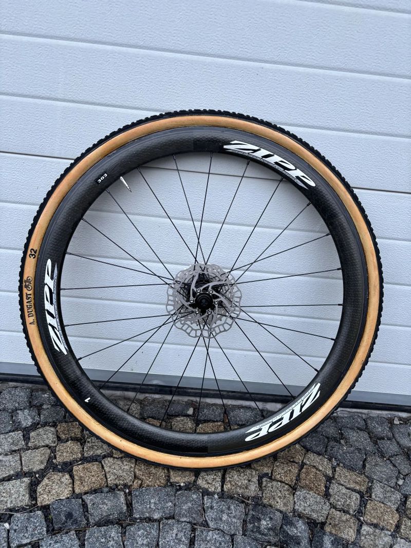 Zipp 303 Carbon disc - galusky Dugast