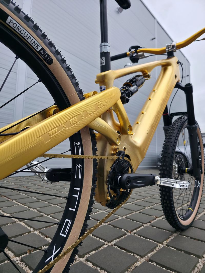 Elektrokolo Pole Voima Enduro Gold 29" velikost M/L / SRAM X0 Transmission / Reverb AXS / Lewis EP6+