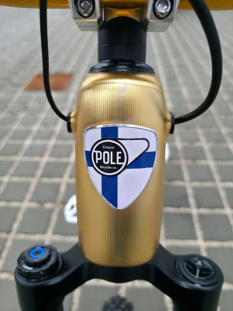 Elektrokolo Pole Voima Enduro Gold 29" velikost M/L / SRAM X0 Transmission / Reverb AXS / Lewis EP6+