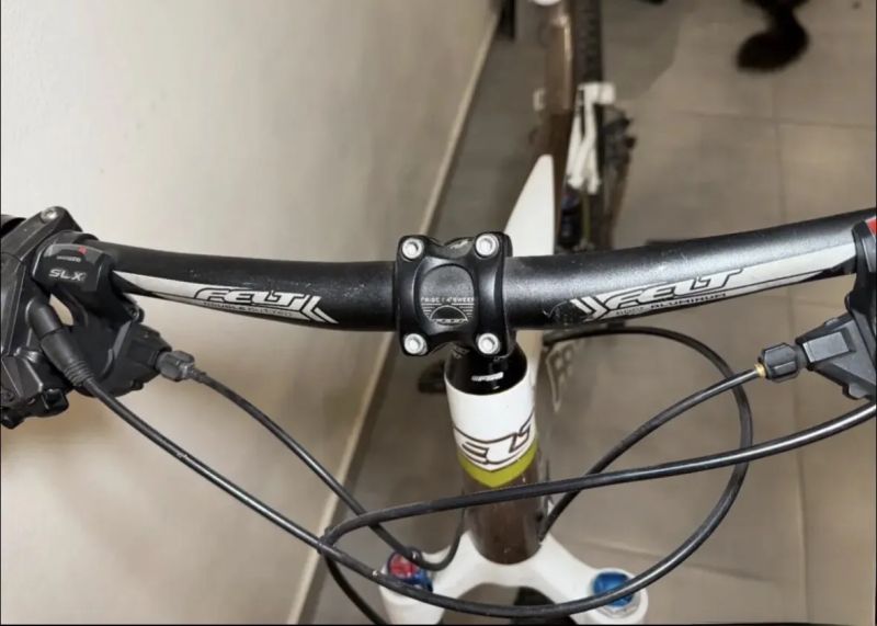 Felt Felt compulsion 3