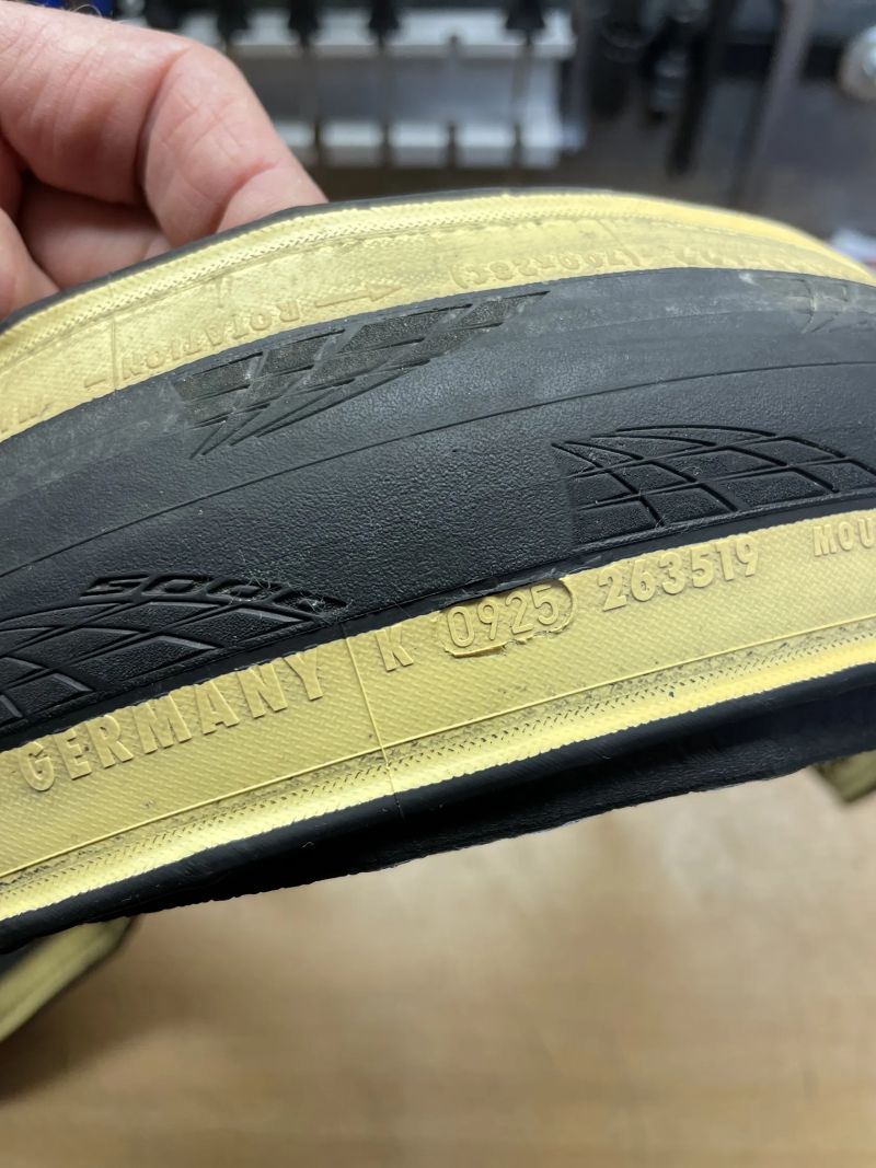 Continental GP 5000 Cream 28