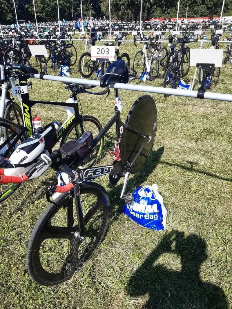 Triatlonová raketa FELT - Plná výbava, DISK + LOUKOŤ, Dura-Ace