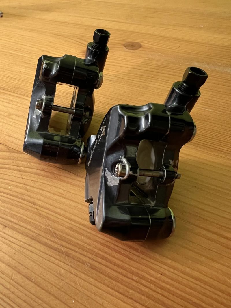 Brzdové třmeny Shimano Ultegra R8000