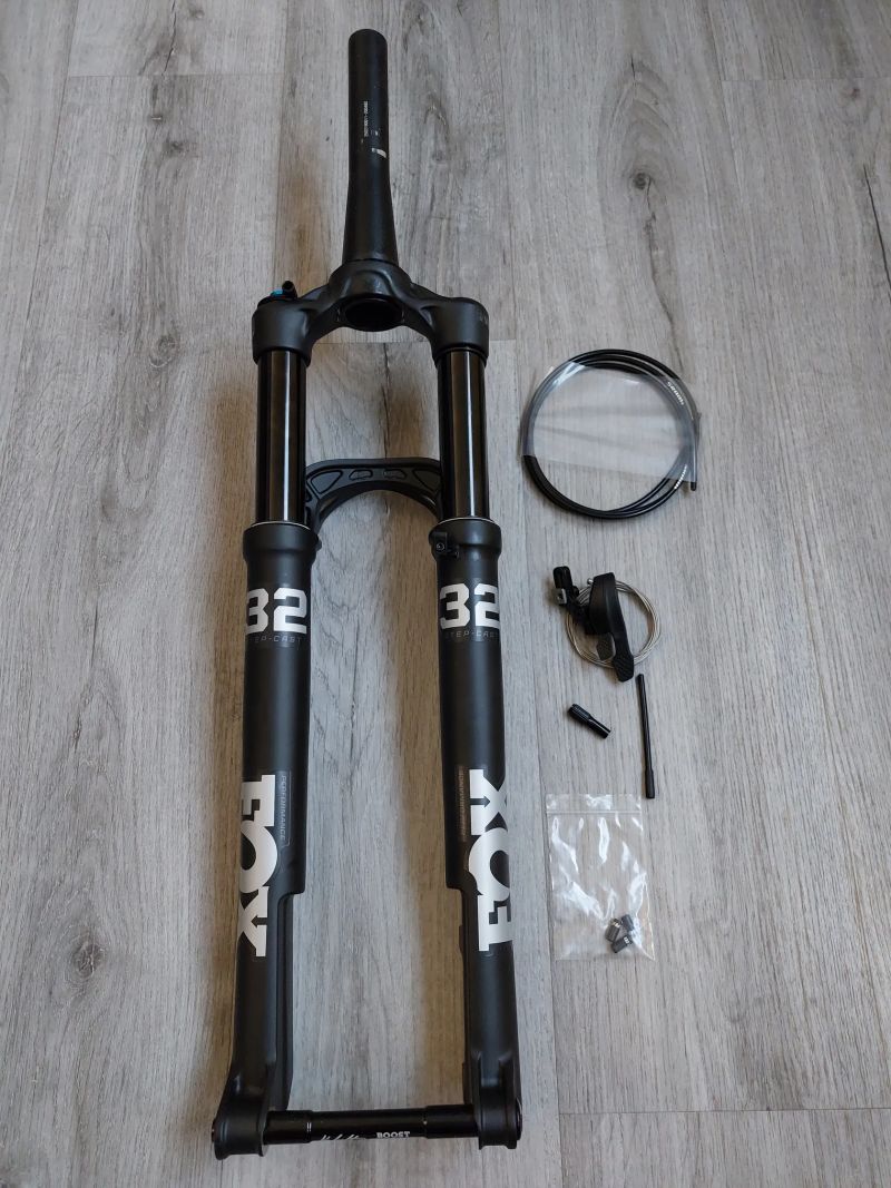 FOX 32 SC Performance 29" (model.rok 2026)